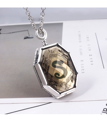 گردنبند لاکت اسلیترین