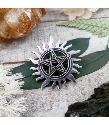 سنجاق سینه سوپرنچرال